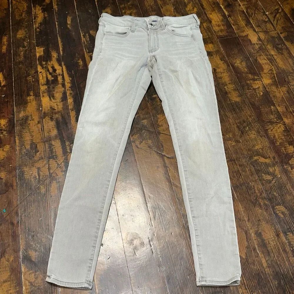 American Eagle distressed gray normcore 8 long jeggings